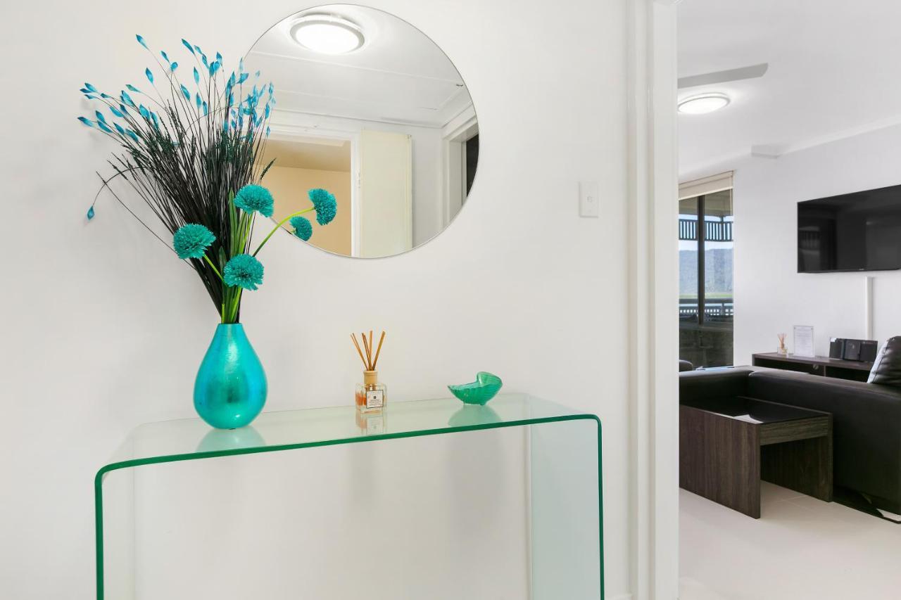 Cairns Luxury Seafront Apartment 외부 사진